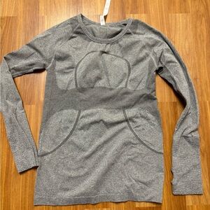 Lululemon long sleeve top.  Size 6.